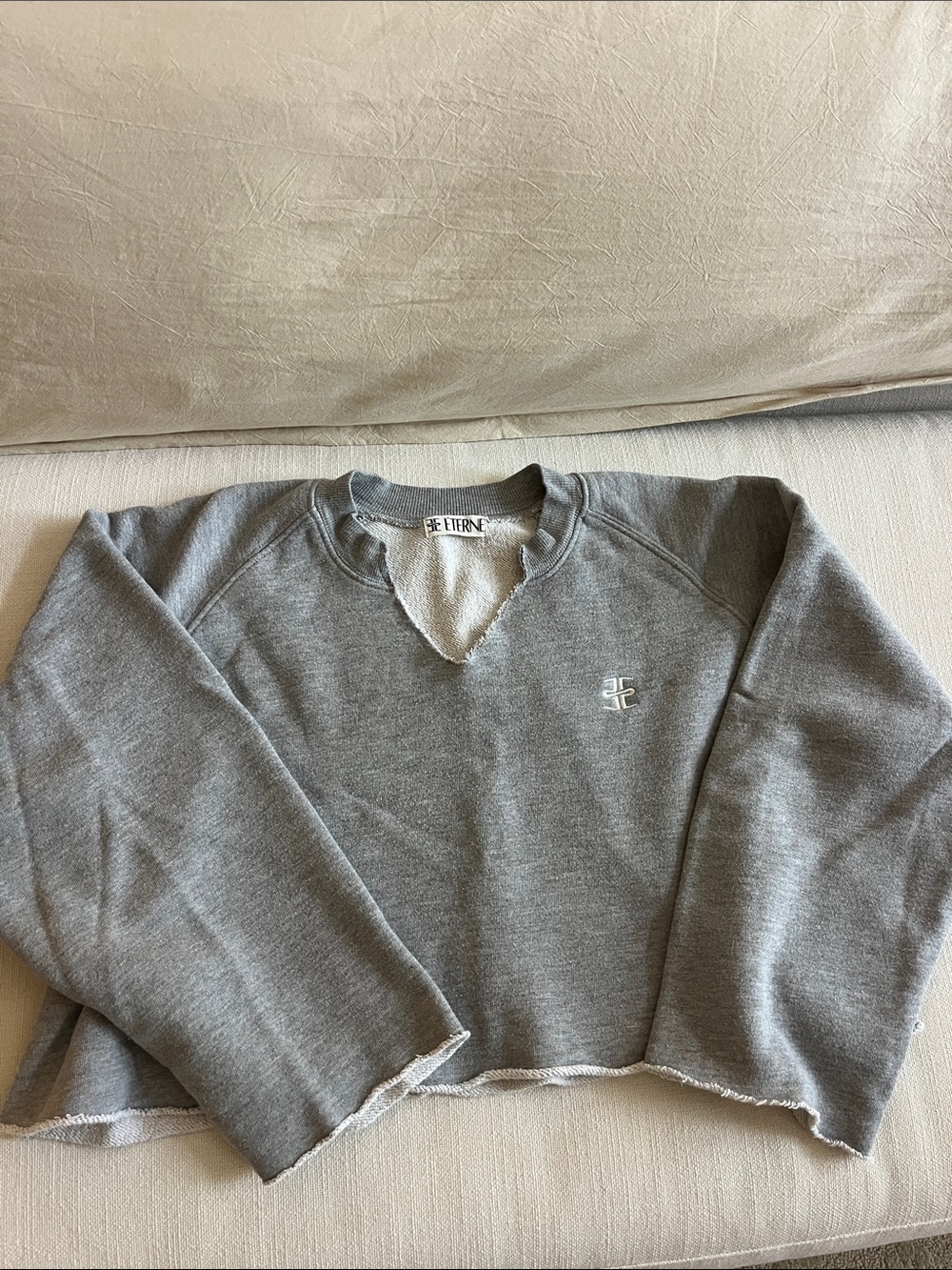 Eterne Gray Cropped Pullover Sweatshirt